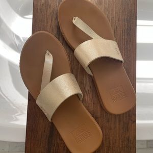 REEF GOLD CUSIONED SOL WOMENS SANDAL SIZE 8